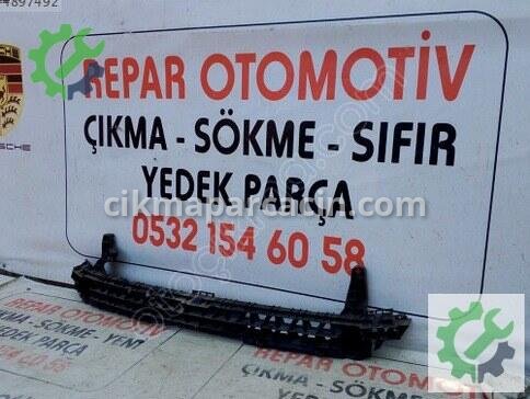 Volkswagen Transporter Tampon Braketi 7E0807699A çıkma parça