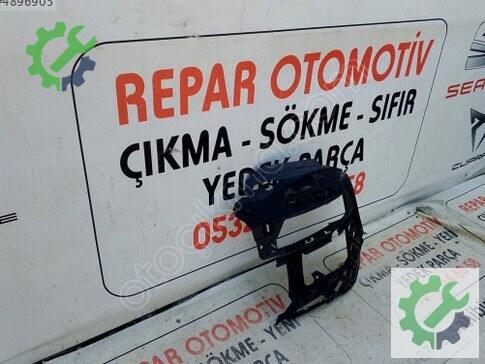 Volkswagen Transporter Tampon Braketi 7E0807178A çıkma parça