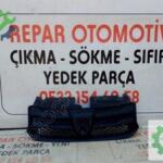 Dacia Sandero ön panjur orijinal çıkma 623107634r