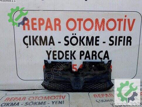 Dacia Sandero Ön Panjur 623107634R çıkma parça