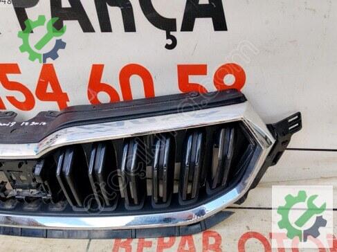 Skoda Kamiq Ön Panjur 658853653 çıkma parça
