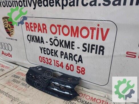 Dacia Sandero Ön Panjur 623109870R çıkma parça