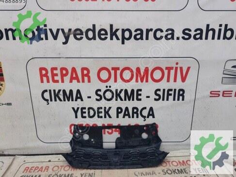 Dacia Sandero Ön Panjur 623109870R çıkma parça
