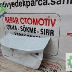 Toyota Corolla arka bagaj kapağı 19/24 orjinal çıkma