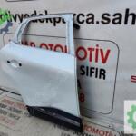 Renault captur 2 sağ arka kapı 20/25 orjinal çıkma
