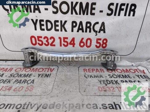 Toyota Corolla Arka Tampon Demiri çıkma parça