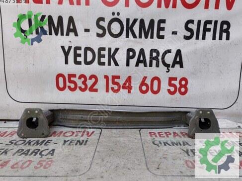 Toyota Corolla Arka Tampon Demiri çıkma parça