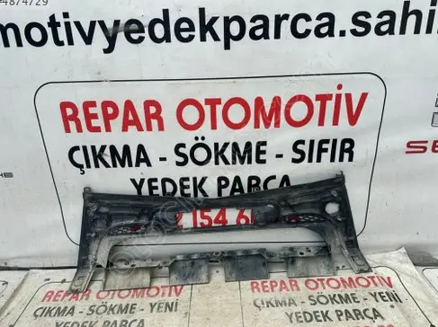 Mercedes-Benz Sprinter Ön Panjur çıkma parça