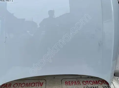 Audi A4 Kaput çıkma parça