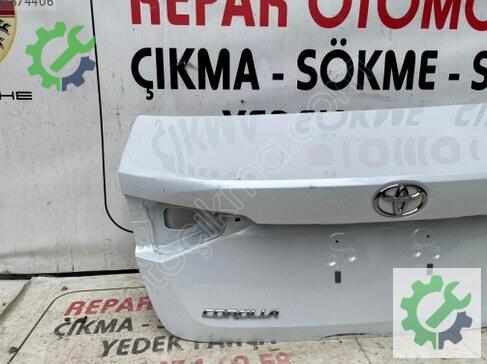 Toyota Corolla Bagaj Kapağı 2013-2018 çıkma parça