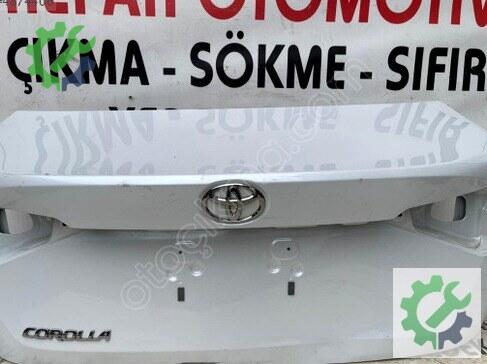 Toyota Corolla Bagaj Kapağı 2013-2018 çıkma parça