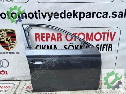 Skoda Octavia Sağ Ön Kapı çıkma parça