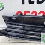 Volkswagen Passat B8 ön panjur orjinal çıkma