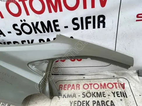 Toyota Corolla Sağ Arka Çamurluk çıkma parça