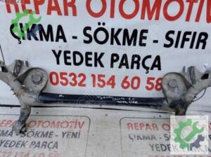 Toyota Yannis 1.0 2012 life arka dingi orjinal çıkma