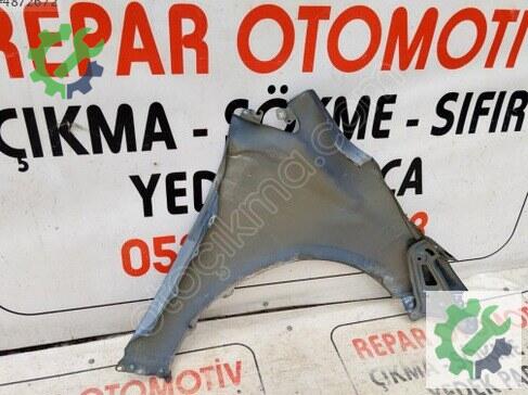 Toyota Corolla Sol Ön Çamurluk çıkma parça