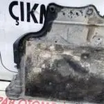 Volkswagen Passat  B8  motor alt muhafaza orjinal çıkma