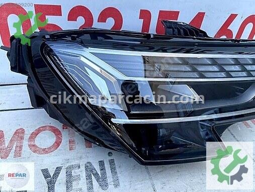 Audi A3 Sağ Ön Far 8Y0941034D çıkma parça