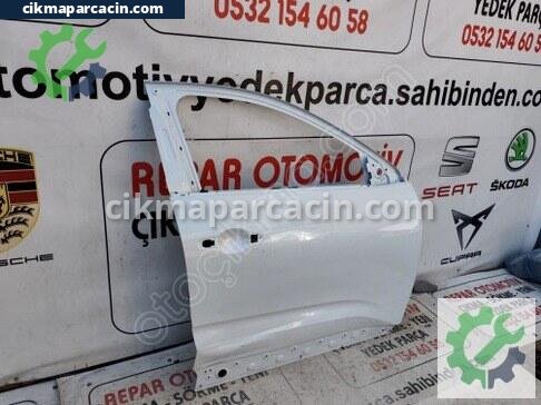 Renault R 19 Sağ Ön Kapı çıkma parça