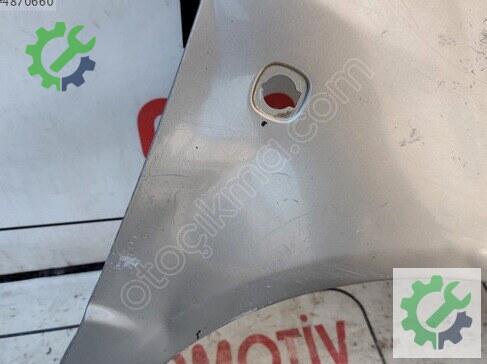 Skoda Fabia Sağ Ön Çamurluk çıkma parça