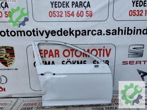 Volkswagen Passat Sağ Ön Kapı çıkma parça