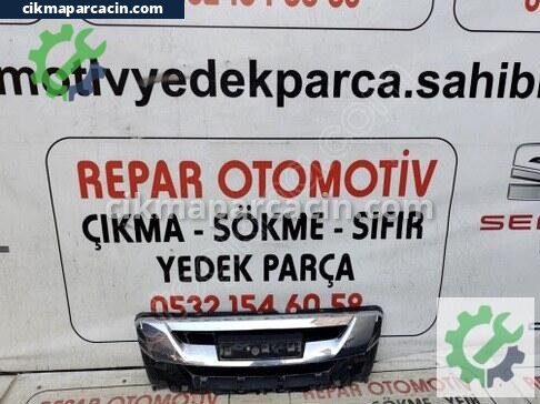 Isuzu D-Max Ön Panjur çıkma parça
