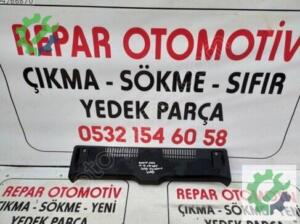 Clio 4 2013-18 arka bagaj kapağı yükleme eşiği plastik kapağı