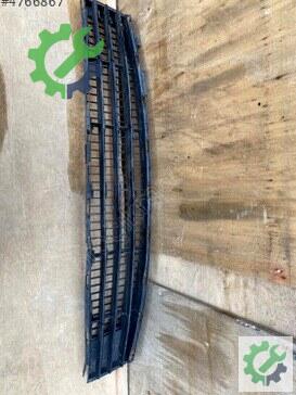 Renault Clio Tampon Izgarası 8200682294 çıkma parça