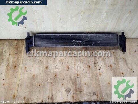 Renault Megane Intercooler Radyatörü çıkma parça