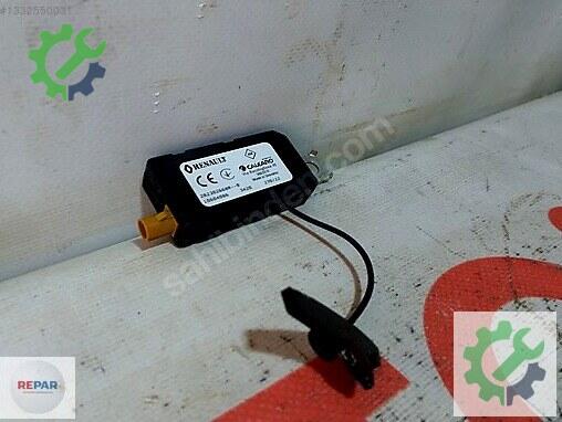 Renault Megane Beyni 282302668R çıkma parça
