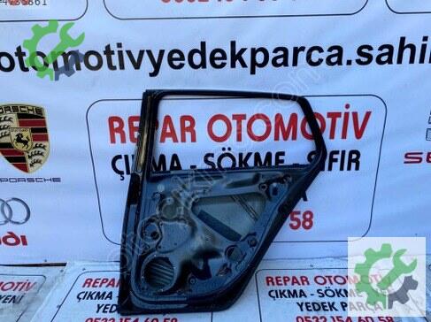 Volkswagen Golf Sağ Arka Kapı 5G4833312 çıkma parça