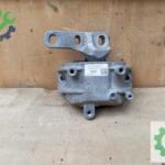 VOLKSWAGEN CADDY 2013 2019 SAĞ MOTOR KULAĞI 1K0199262CB