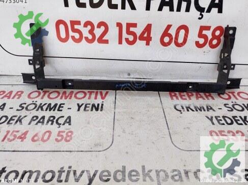 Volkswagen Amarok Arka Tampon Demiri 2021-25 çıkma parça