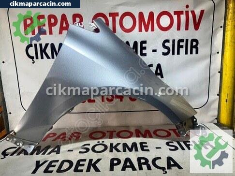 Toyota Corolla Sağ Ön Çamurluk çıkma parça