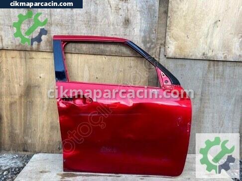 Suzuki Swift Sağ Ön Kapı çıkma parça