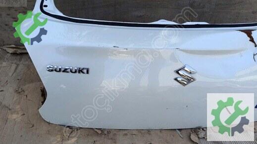 Suzuki Swift Bagaj Kapağı 2018-2023 çıkma parça