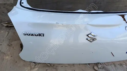 Suzuki Swift Bagaj Kapağı 2018-2023 çıkma parça