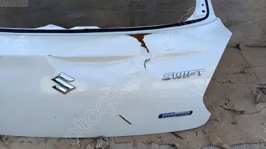 Suzuki Swift Bagaj Kapağı 2018-2023 çıkma parça