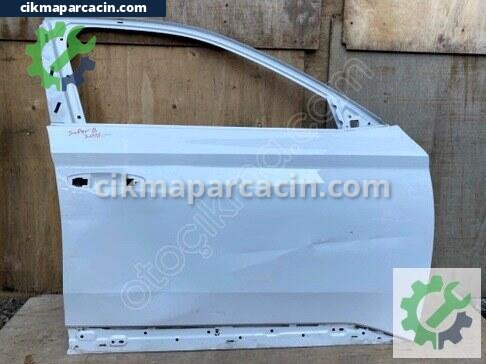 Skoda Superb Sağ Ön Kapı çıkma parça