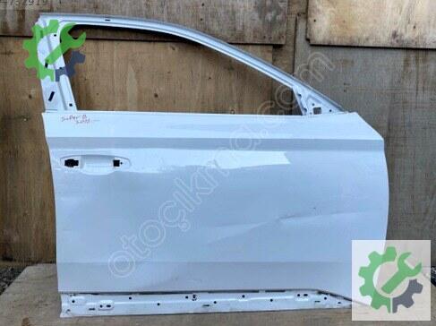Skoda Superb Sağ Ön Kapı çıkma parça
