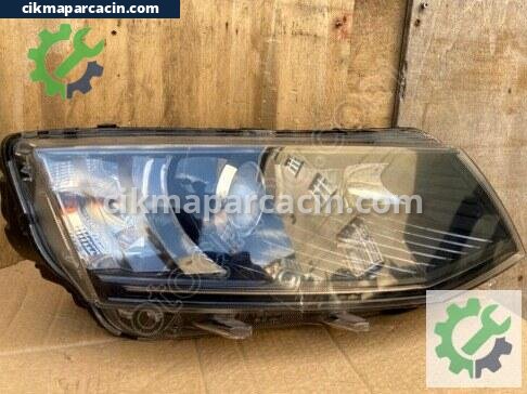 Skoda Octavia Sağ Ön Far çıkma parça