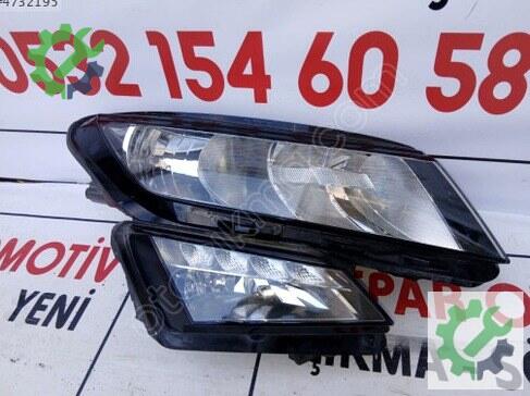Skoda Kodiaq Sağ Ön Far çıkma parça
