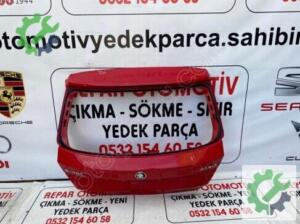 Skoda fabia bagaj kapağı kırmızı göçüklük 2014-2021 uyumlu