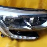 Renault megane 4  joy sağ far çıkma