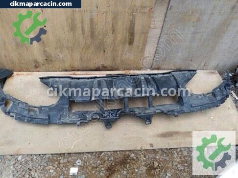 Renault Fluence Tampon Izgarası çıkma parça