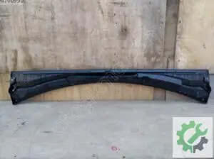 Renault Clio 5-captur 2 ön cam ızgarası 668119397R