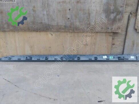 Renault Clio Kapı Çıtası 801862526R çıkma parça