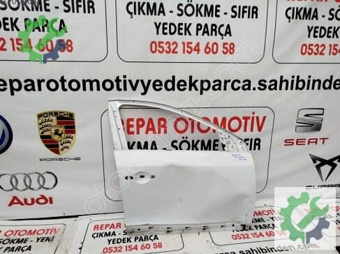 Renault Clio Sağ Ön Kapı çıkma parça