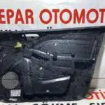 Renault clio 5 kapı döşemesi sol ön orijinal çıkma 2019-25