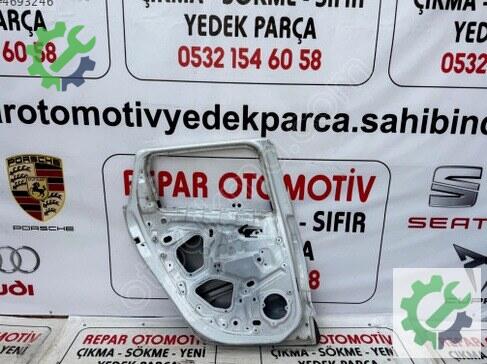 Renault Clio Sol Arka Kapı 2013-2018 çıkma parça